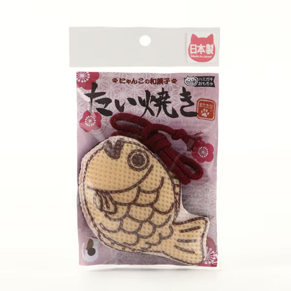 Japan COMET Catnip Teeth Cleaning Toy Taiyaki