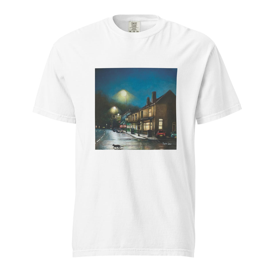 Cat outside the pub Unisex garment-dyed heavyweight t-shirt